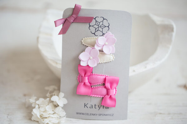 Dětské sponky krásné slavností ozdoby