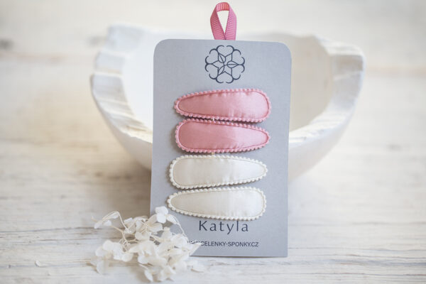 Dětské saténové sponky v&nbsp;setu